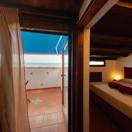 Jureka Sea View 1 Apartment *