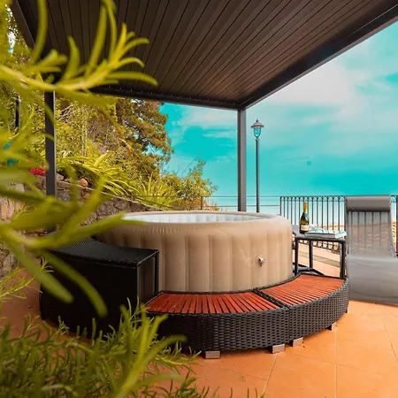 Jureka Sea View 1 Apartment