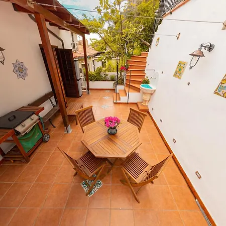 Jureka Sea View 1 Apartment Cefalu